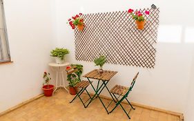 Loft con Patio Andaluz a 5 min de la Playa y en el Casco Histórico